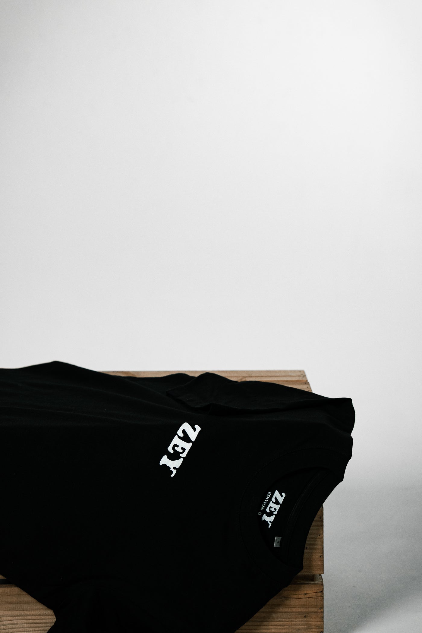 Signature Tee - ZEY