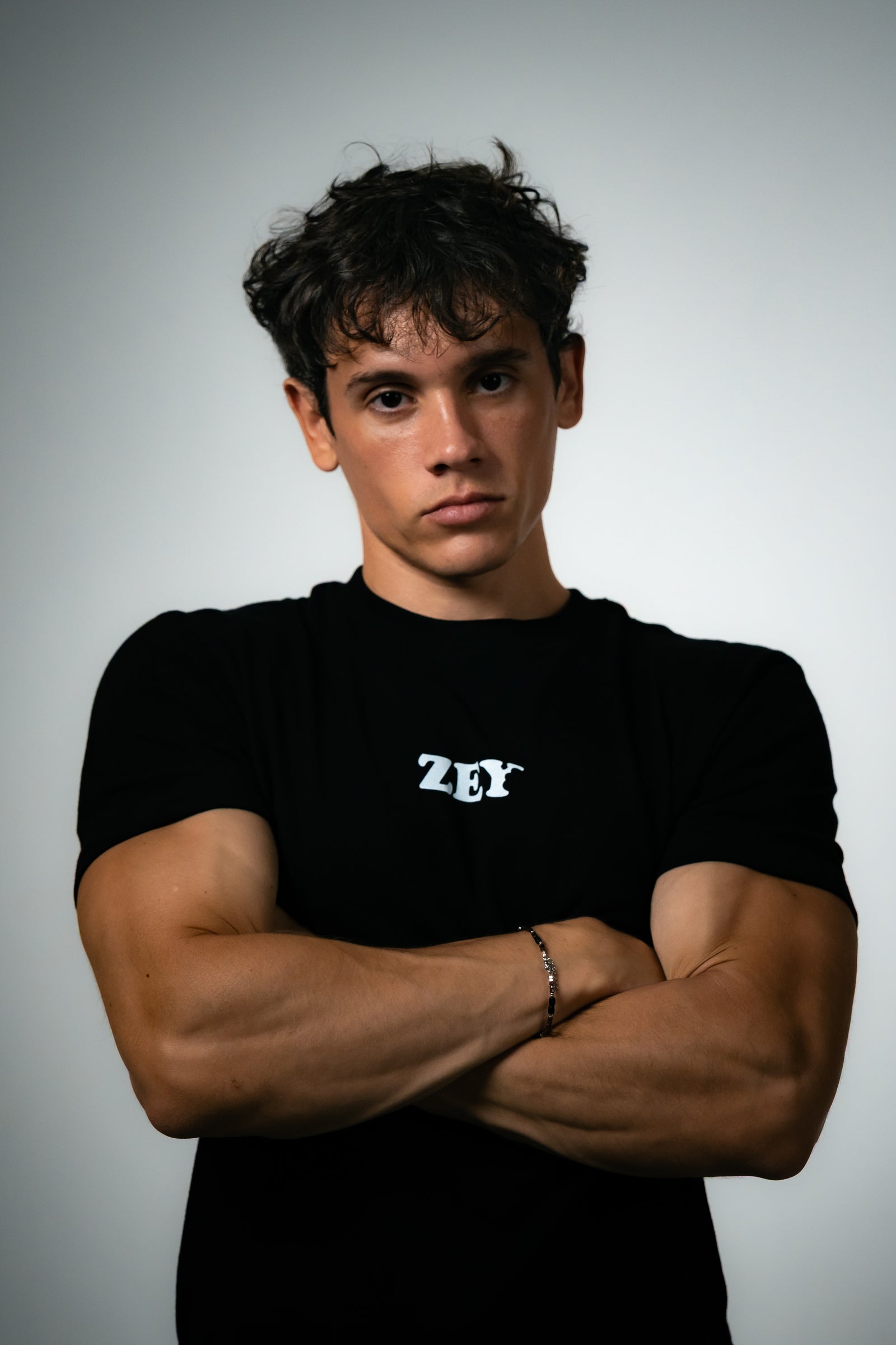 Signature Tee - ZEY